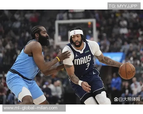 小卡上半场表现抢眼却三分线外失准令人担忧